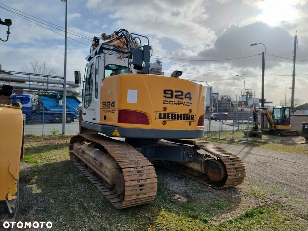 Liebherr R 924 - 6