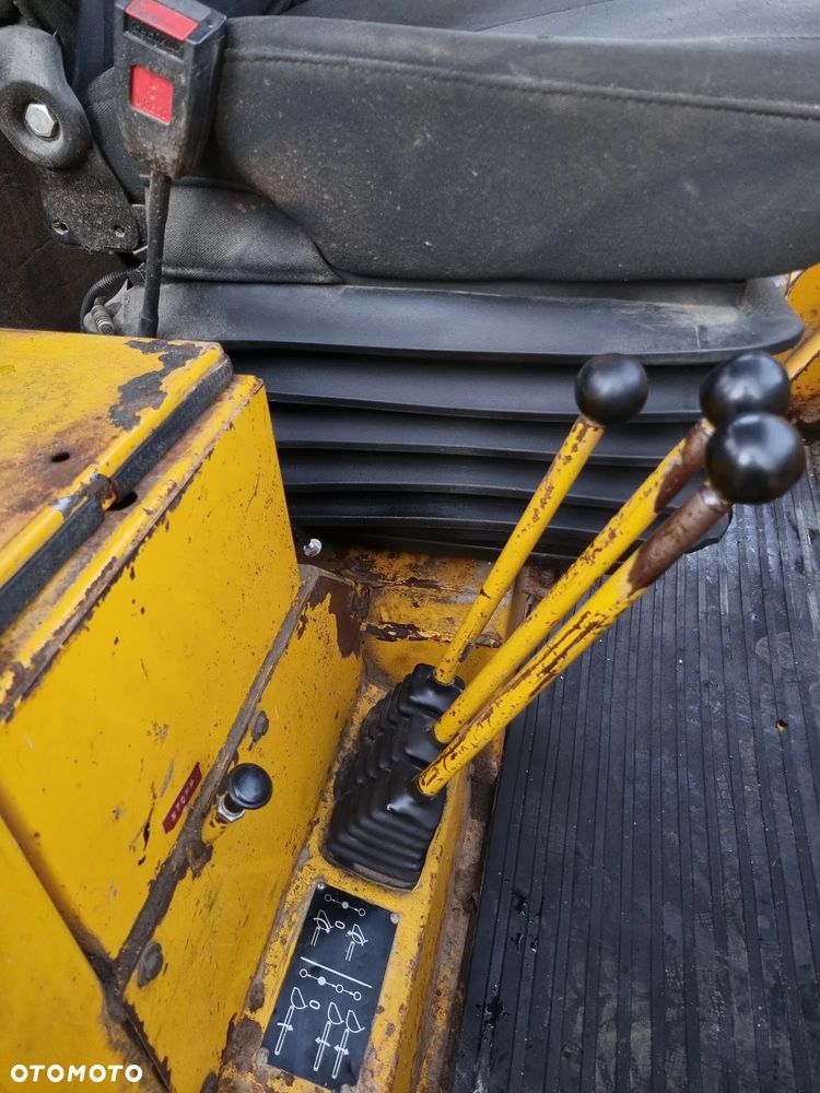 Volvo BM 4400 Ładowarka Fadroma Sprowadzona z Norwegii Widły Łyżka Bocian Wysięgnik! Aktualne badania w DEKRA! Oryginał zadbana Bez luzów i wycieków Potężna Moc. Nie pracowała w Kraju! 6 cylindrów pneumat Hamulec Opony jak Nowe - 34