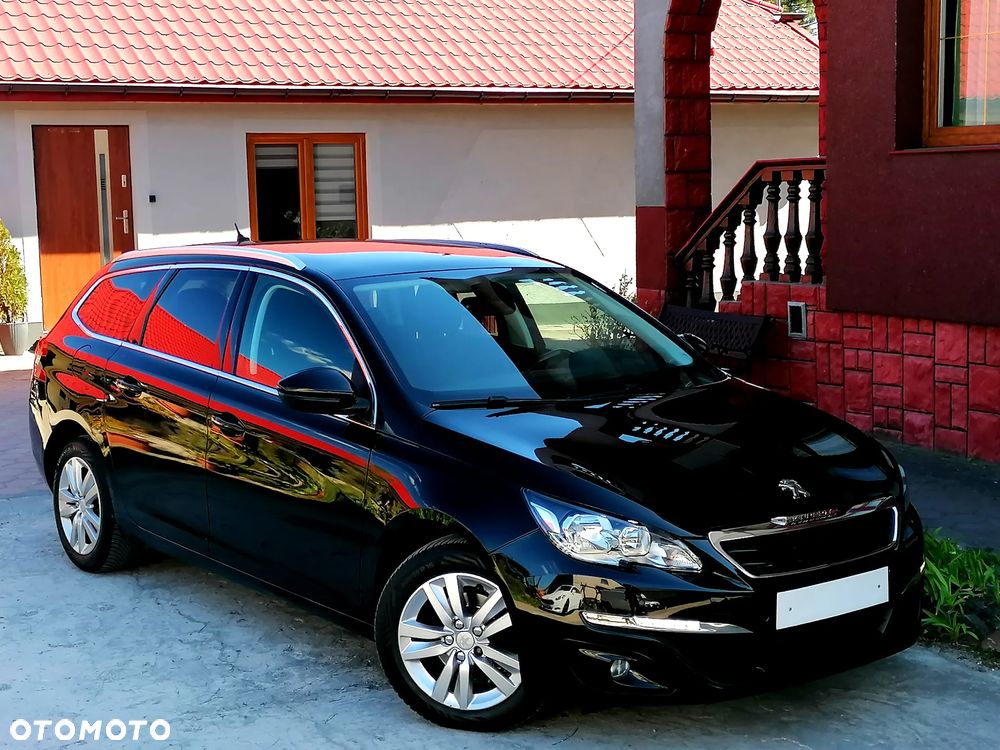Peugeot 308 - 1
