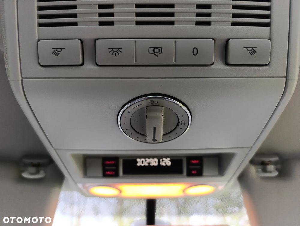 Volkswagen Multivan L1 Business 4Motion - 10