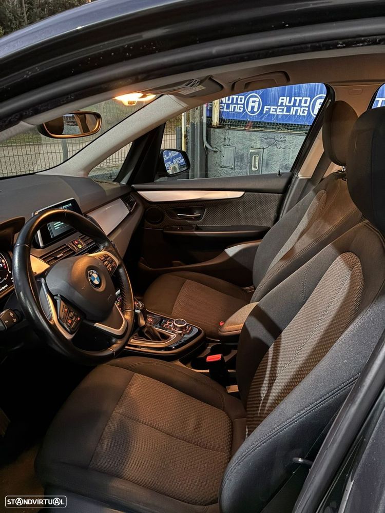 BMW 225xe Active Tourer - 11