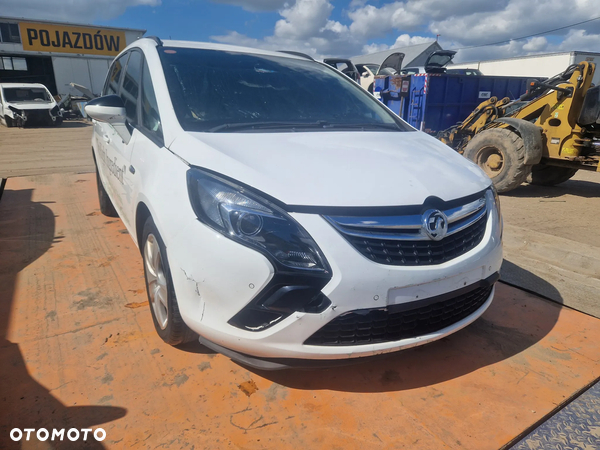 Opel ZAFIRA TOURER C 2012/01- Silnik 2.0 CDTi A20DT Y20DTJ Z20DTJ 131KM/96kW Z40R na części drzwi klapa