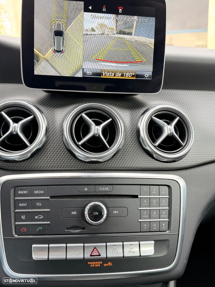 Mercedes-Benz GLA 180 d Style - 15