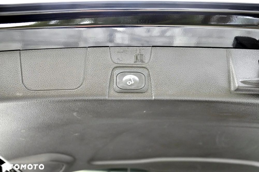 Ford C-MAX 1.5 EcoBoost Start-Stop-System Titanium - 32