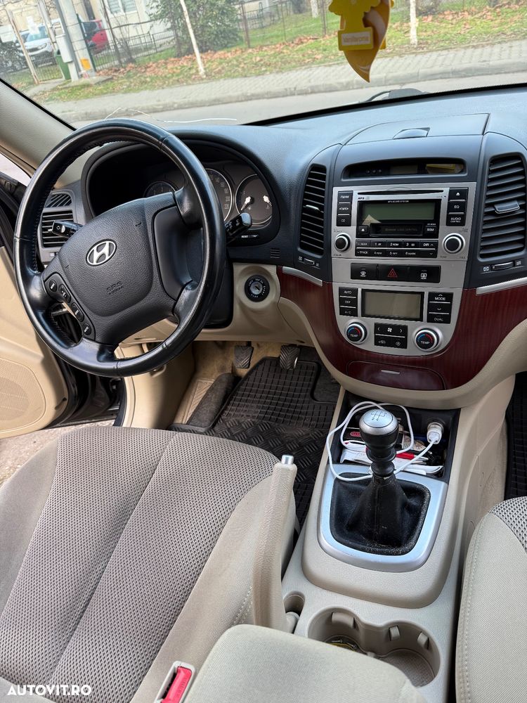 Hyundai Santa Fe 2.2 DSL VGT 5 SEATS 4WD - 8