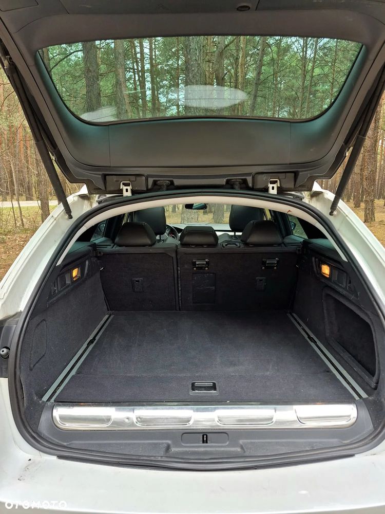 Peugeot 508 RXH 2.0 HDi HYbrid4 - 21