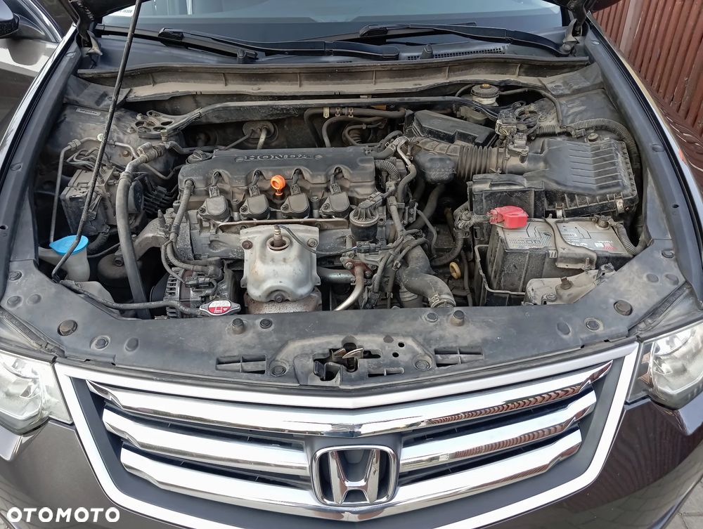 Honda Accord 2.0 Executive - 35