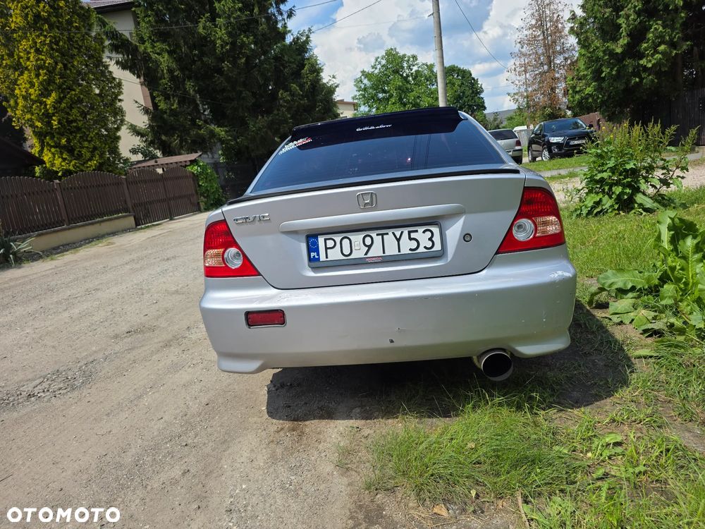 Honda Civic 1.7 LS - 4