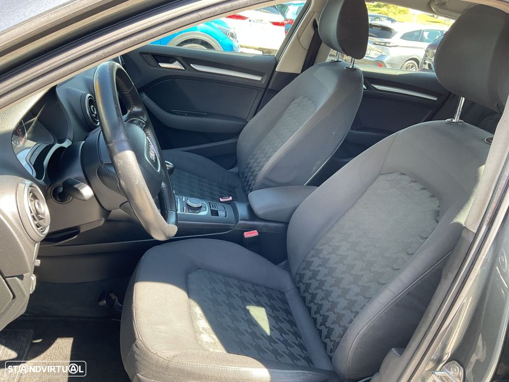 Audi A3 Sportback 1.6 TDI Advance - 16