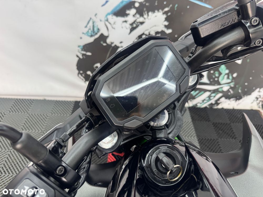 Kawasaki Z 650 - 24