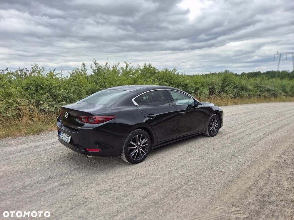 Mazda 3 2.0 mHEV Hikari - 33