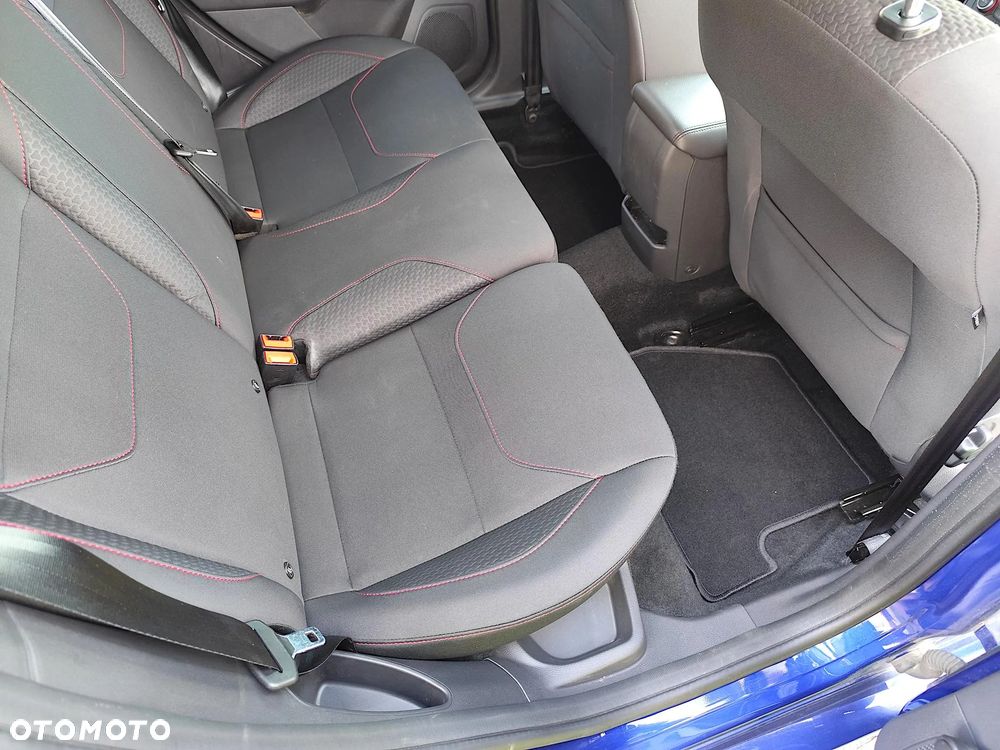 Ford Focus - 32