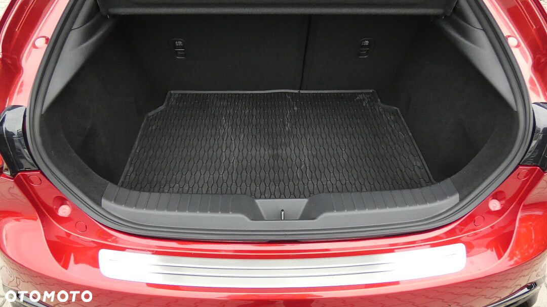 Mazda 3 - 9