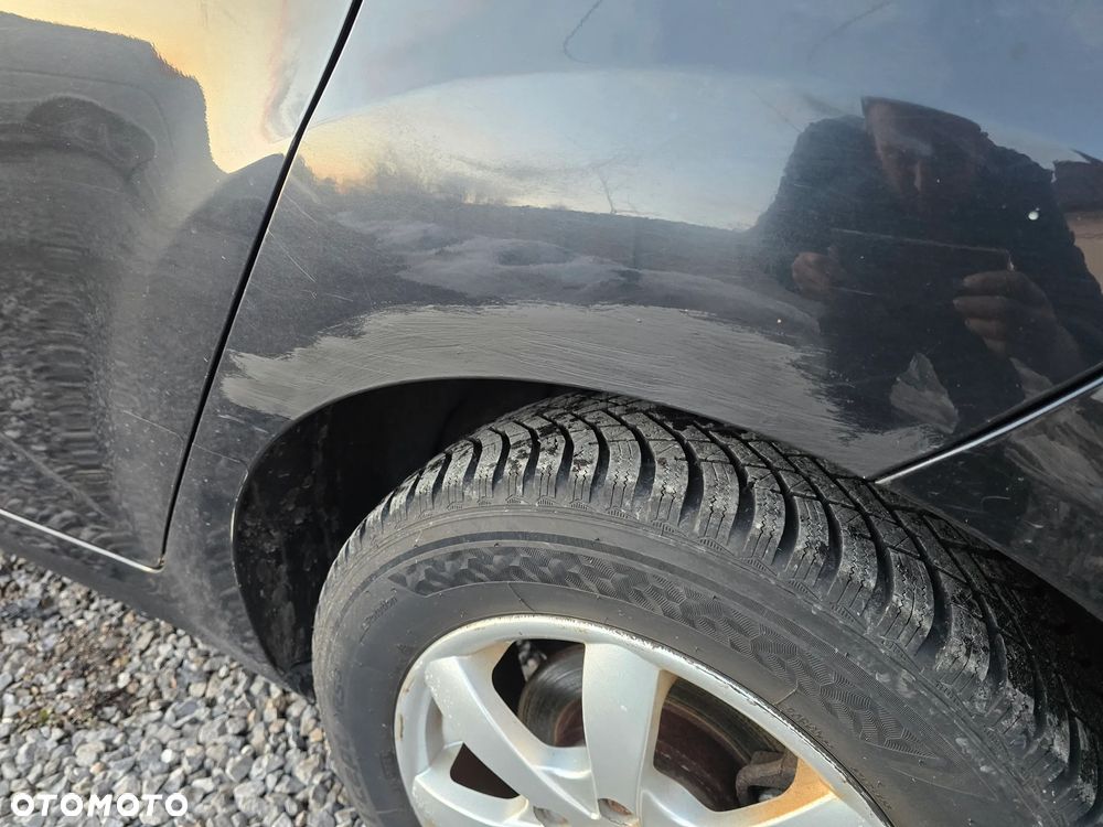 Kia Venga 1.4 CRDi 90 Attract - 2