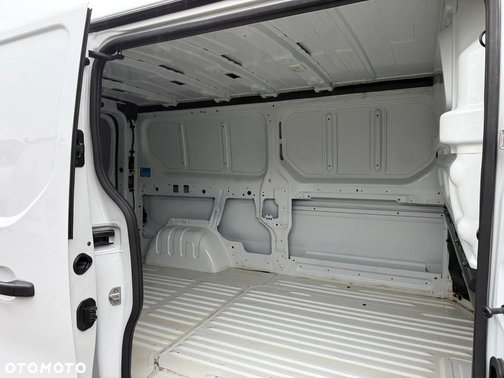 Renault Trafic L2H1 - 12