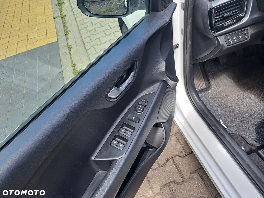 Kia Rio 1.2 L Business Line - 16