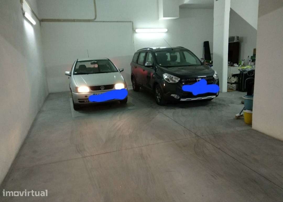 Garagem para arrendar em Casal de Cambra - Grande imagem: 2/2