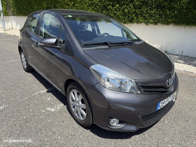 Toyota Yaris 1.4 D-4D Comfort+P.Style - 5