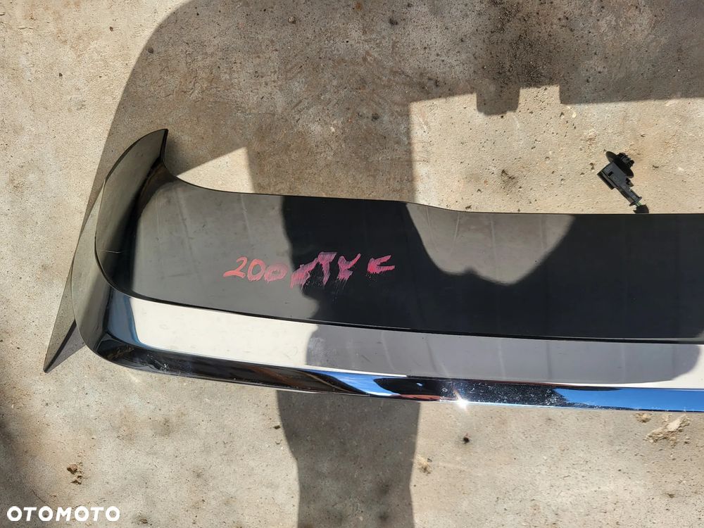 Spoiler blenda tylnej klapy Peugeot 2008 - 3
