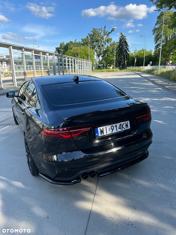 Jaguar XE 2.0 D180 HSE - 5