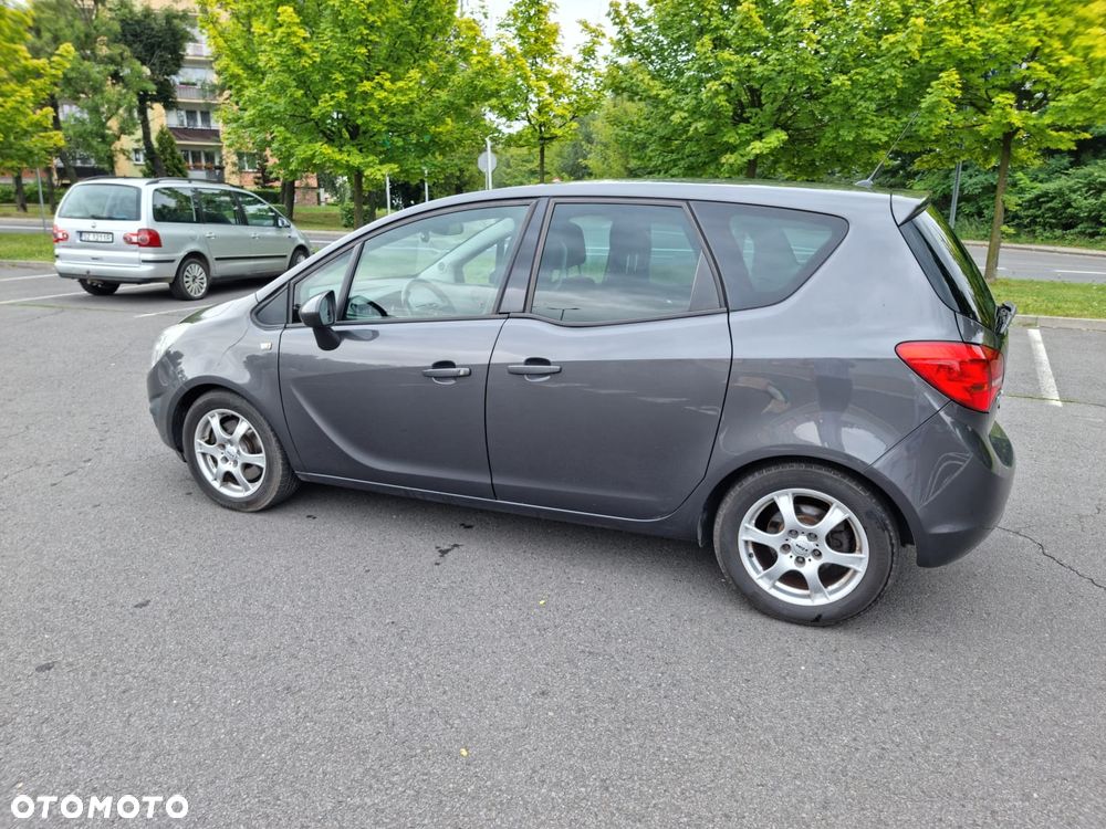 Opel Meriva 1.7 CDTI Cosmo - 8
