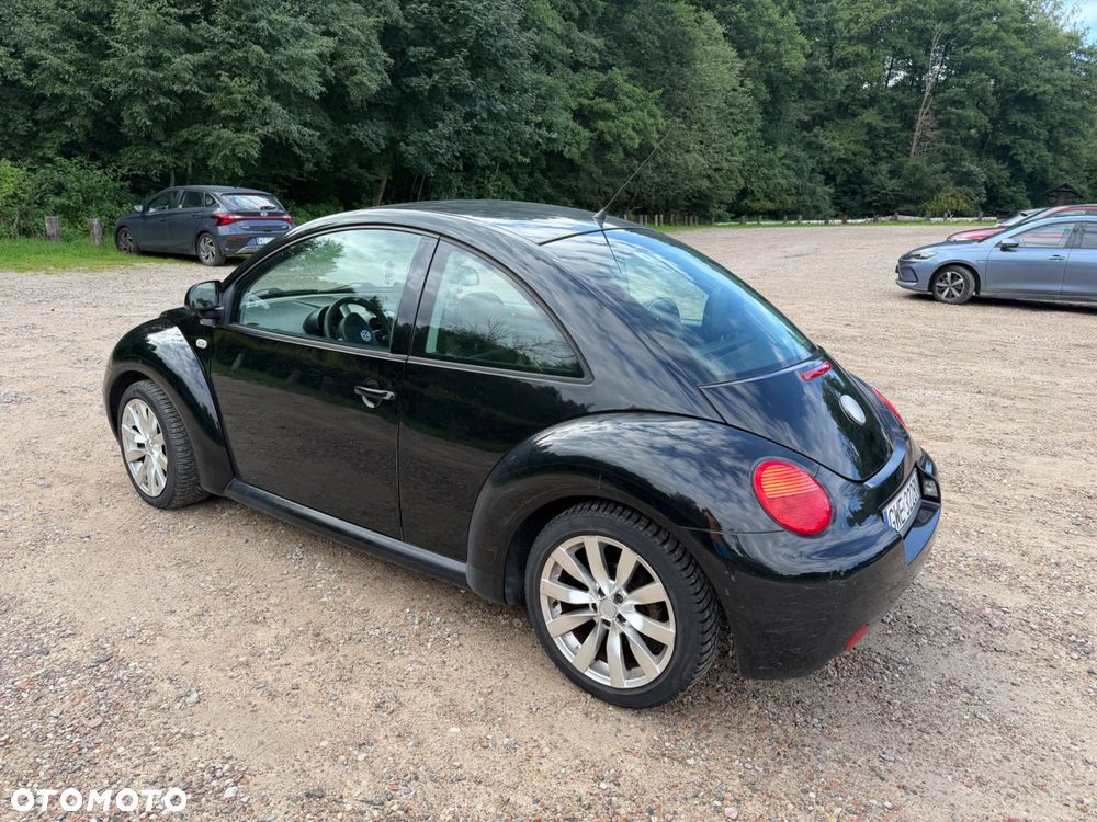 Volkswagen New Beetle - 7