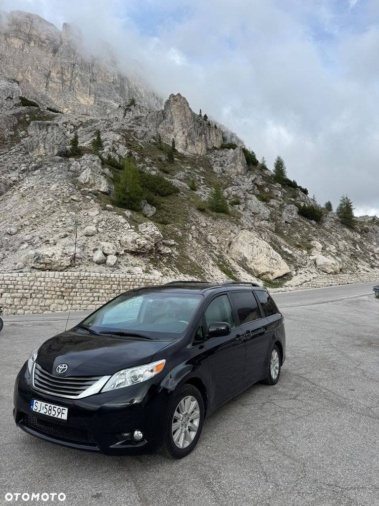 Toyota Sienna 3.5 V6 XLE AWD - 1