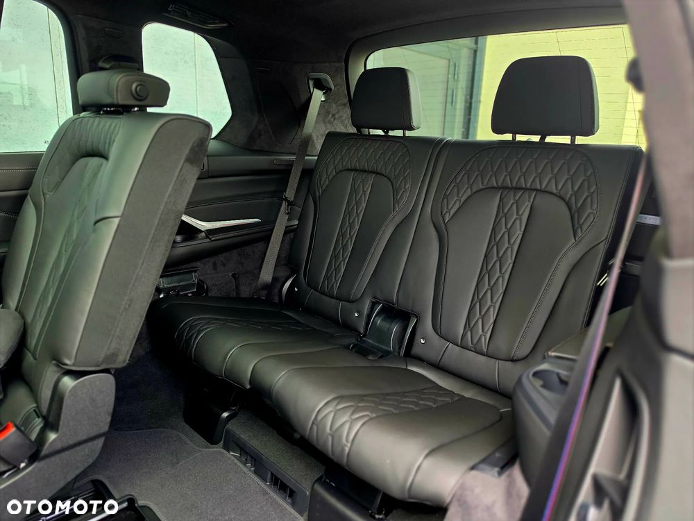 BMW X7 xDrive40d mHEV sport - 33