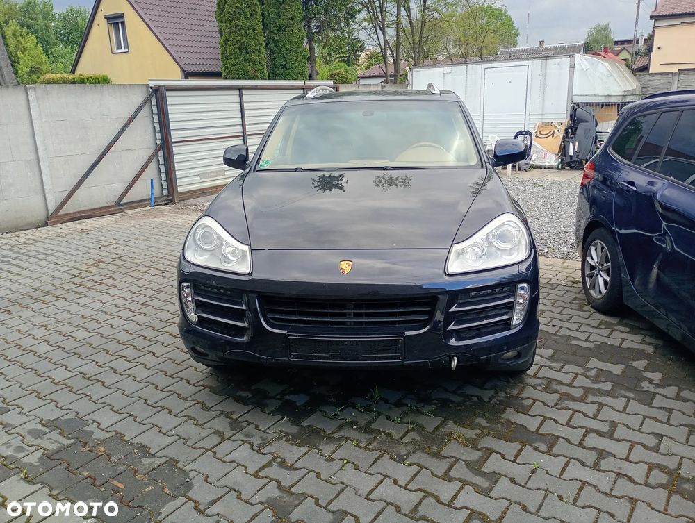 Porsche Cayenne - 18