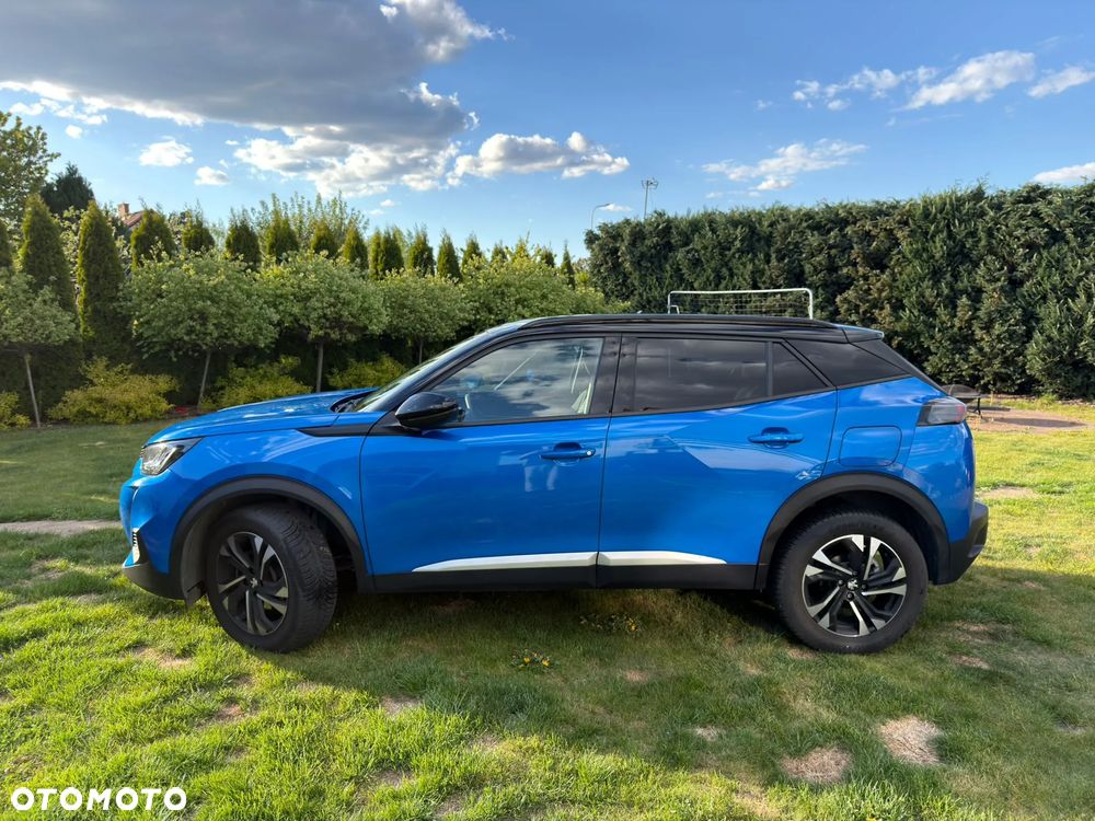 Peugeot 2008 PureTech 130 Allure S&S EAT8 - 4