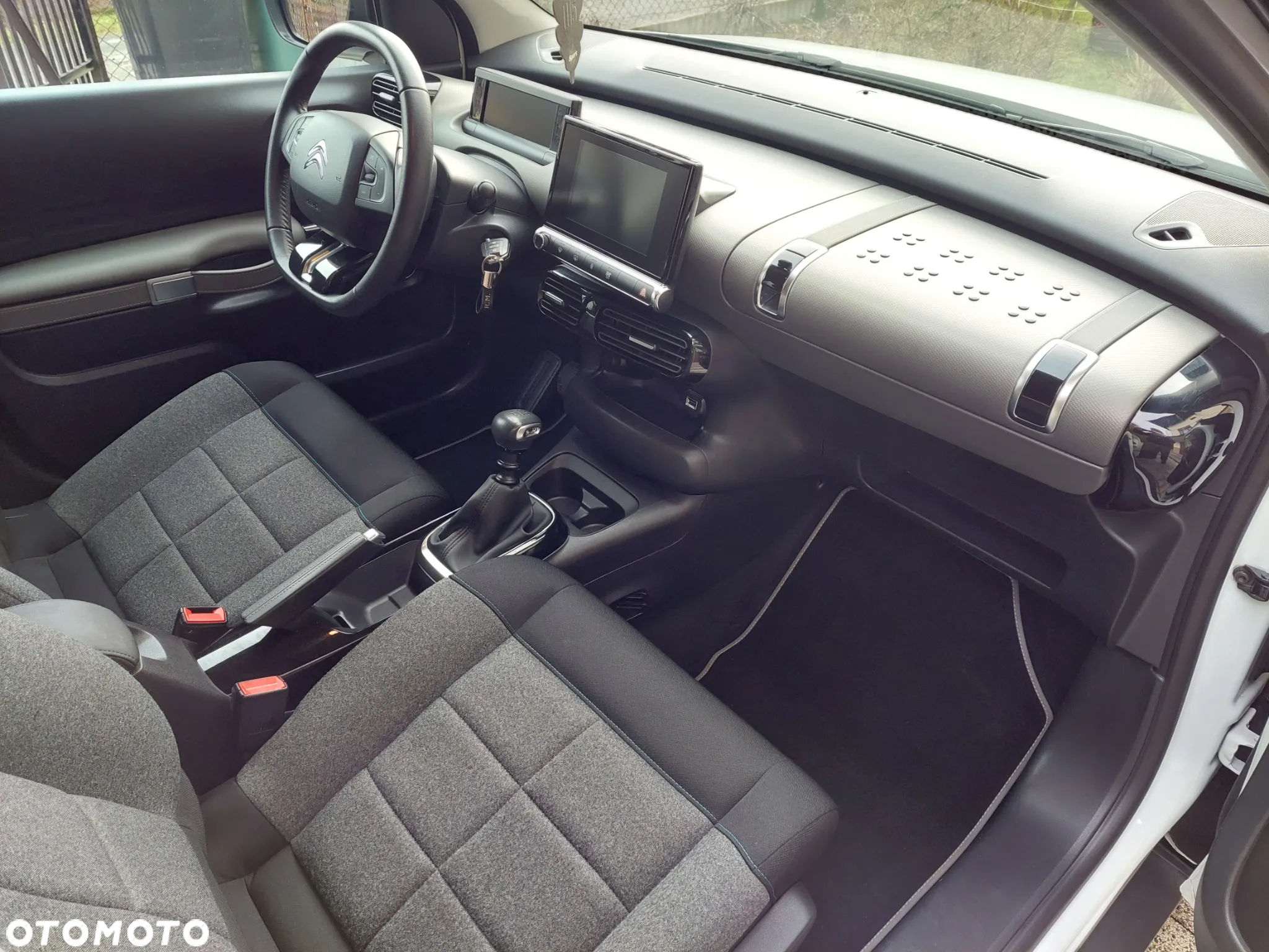 Citroën C4 Cactus 1.2 PureTech Shine S&S - 14
