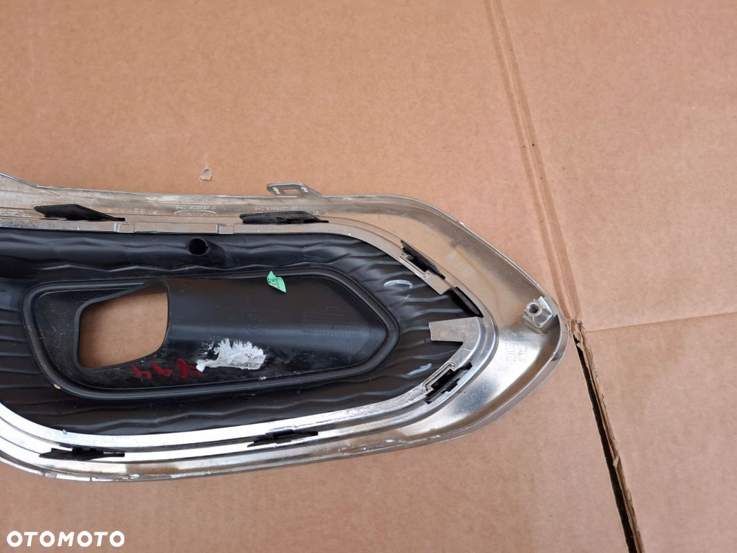 KRATKA PRAWA RENAULT KADJAR LIFT ORYGINAŁ ŁADNY STAN - 5