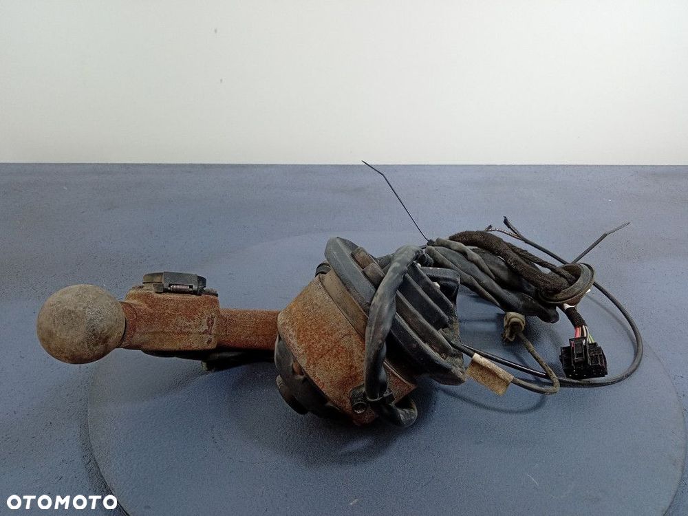 E KLASA W212 ZACZEP KULA HAKA 01073510046 - 2