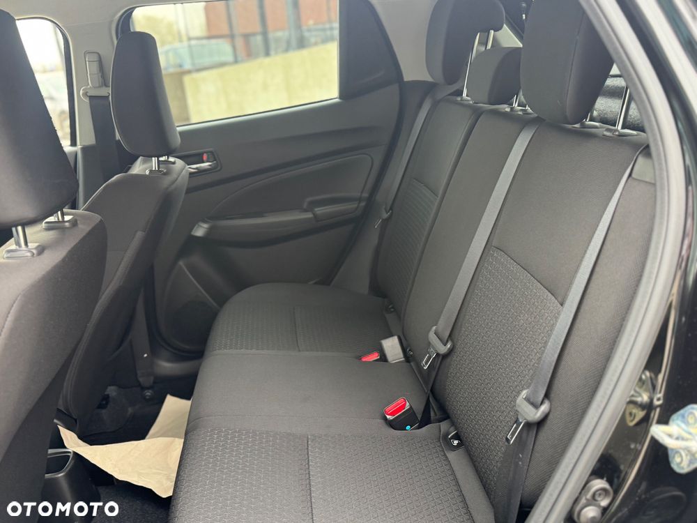 Suzuki Swift 1.2 Dualjet SHVS Premium Plus CVT - 8