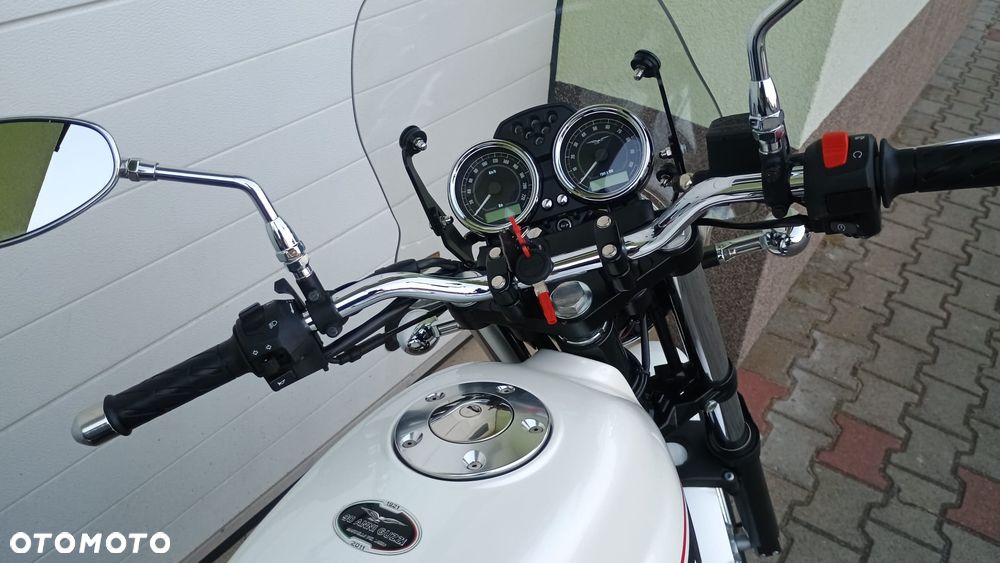 Moto Guzzi V7 - 22