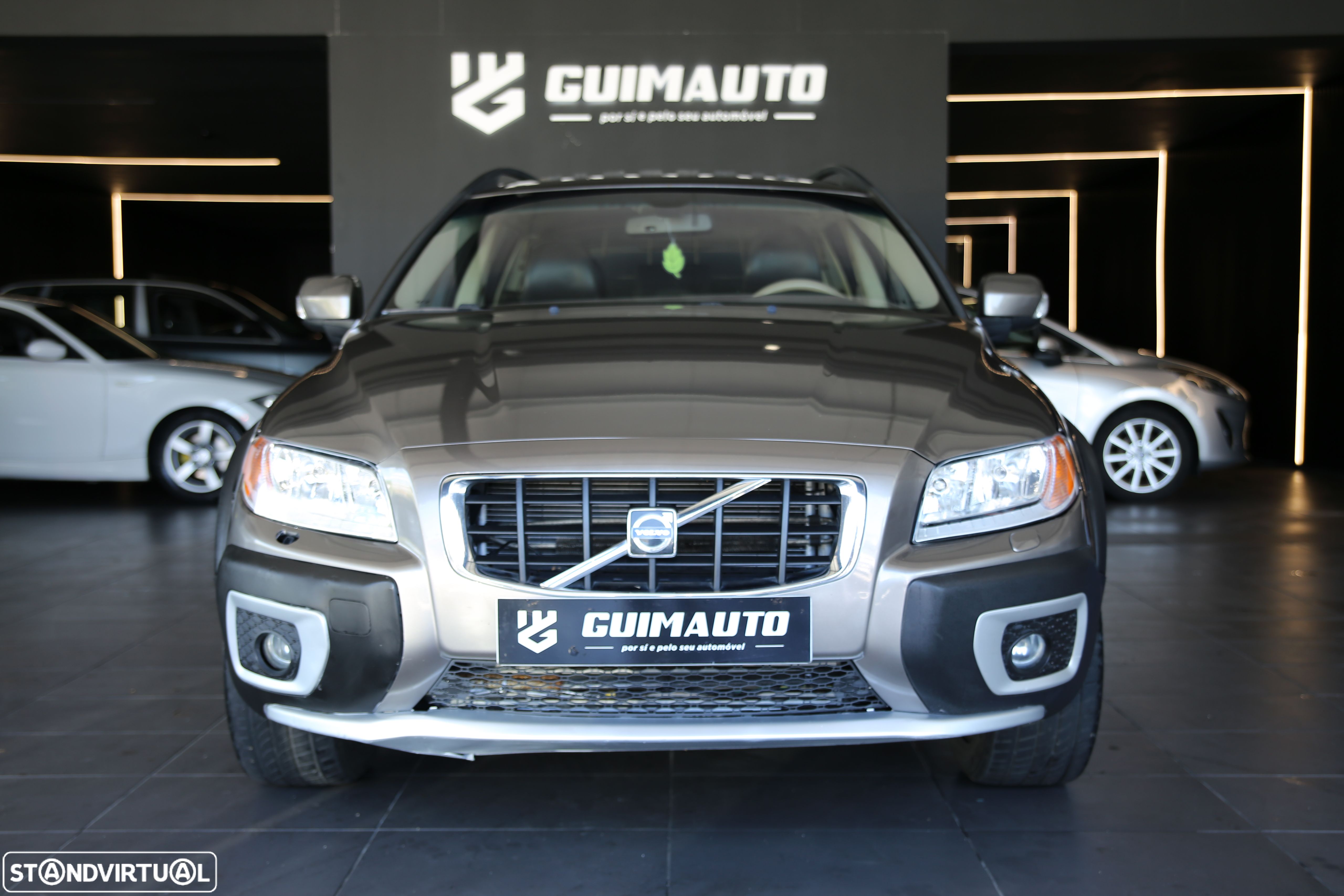 Volvo XC 70 D5 AWD Aut. Summum - 1