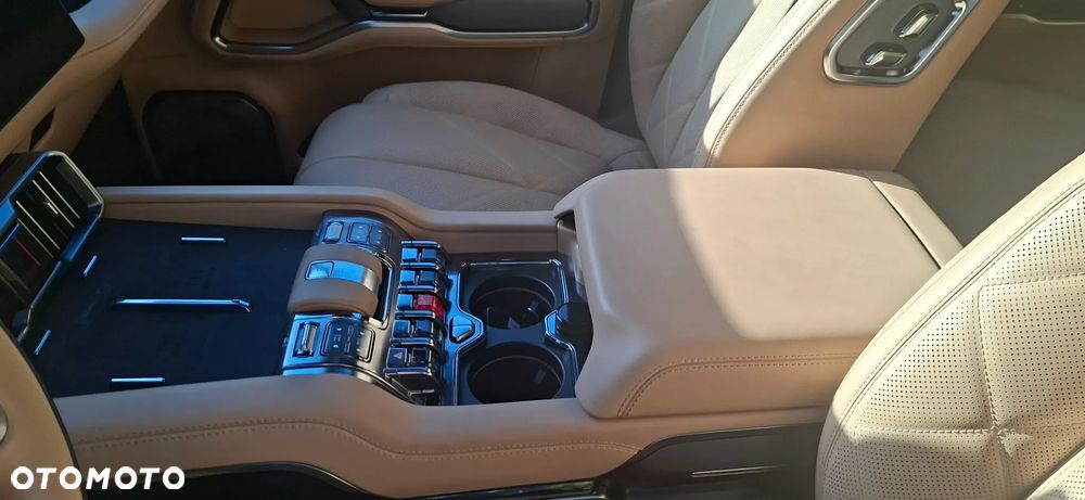 BYD Leopard 8 - 14