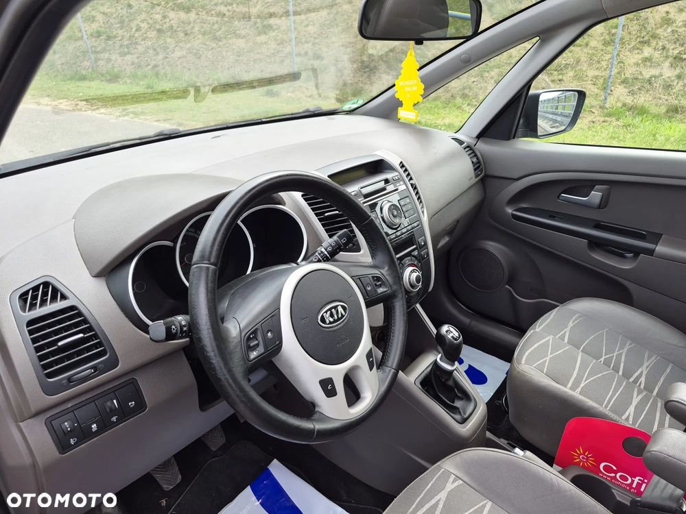 Kia Venga 1.6 CVVT Platinum Edition - 9