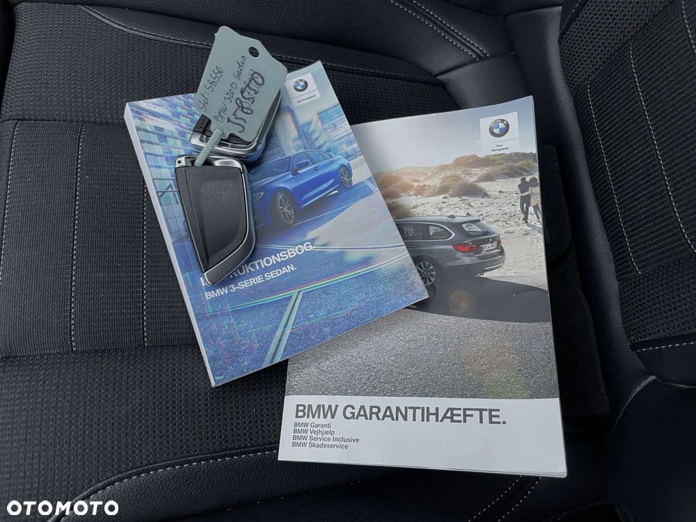 BMW Seria 3 320d Edition M Sport Shadow - 39