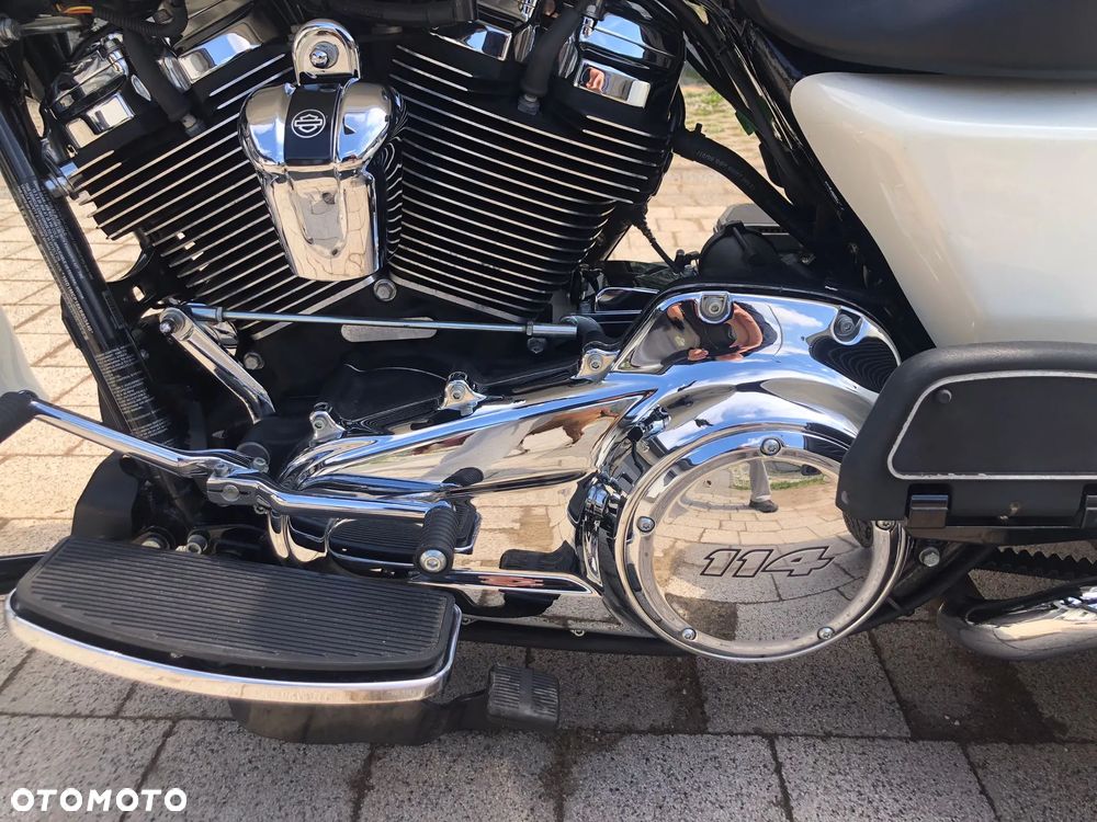 Harley-Davidson Trike Freewheeler - 4