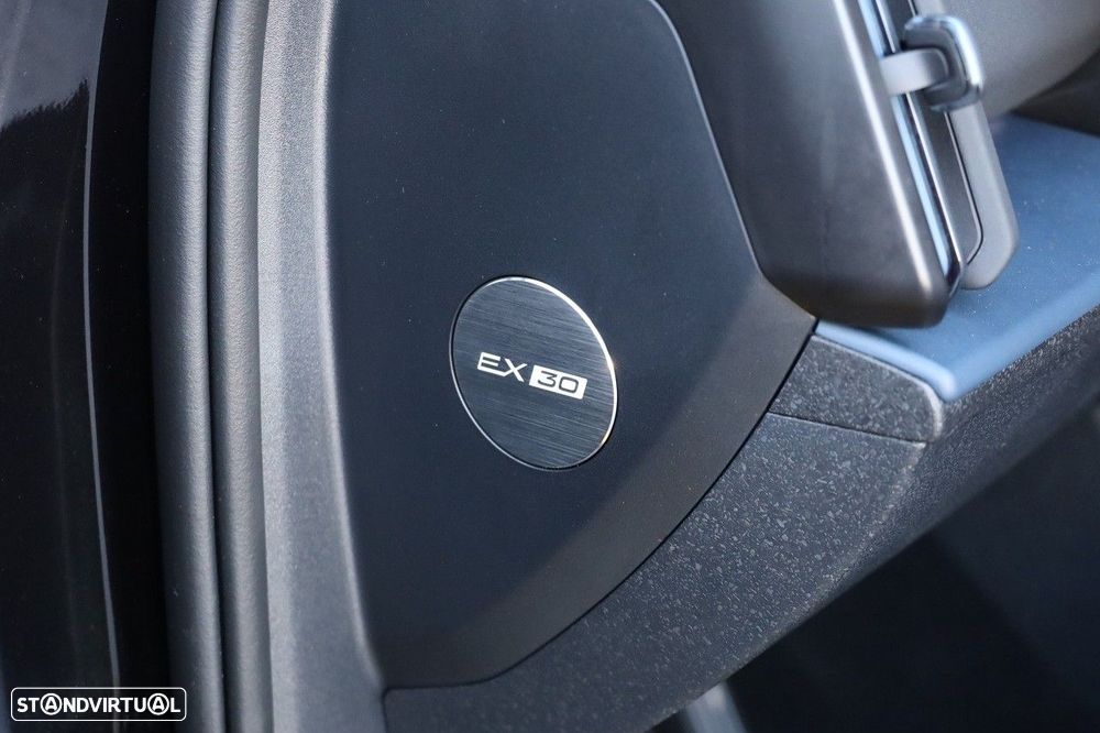 Volvo EX30 69 kWh Single Motor Extended Range Plus - 28