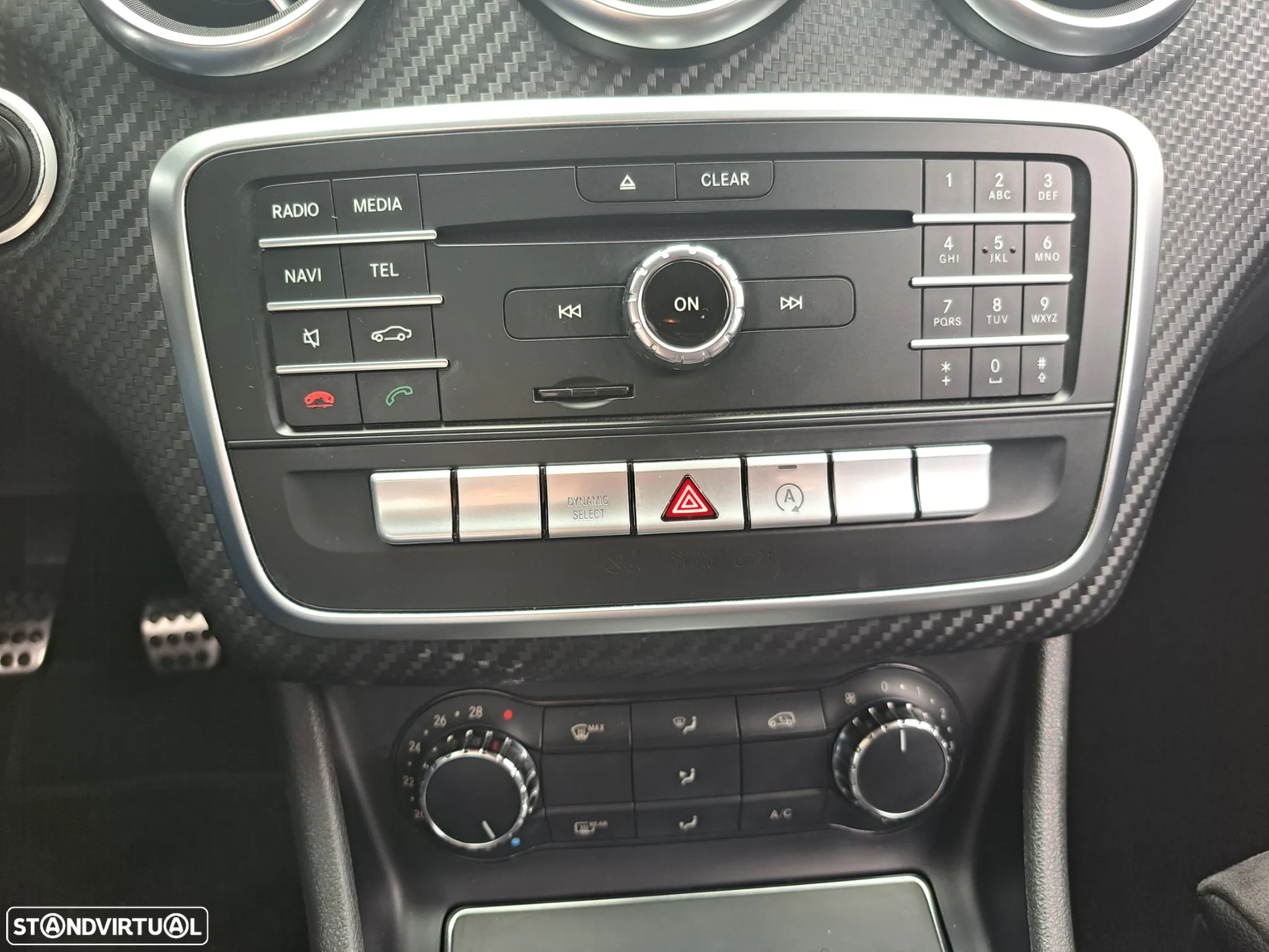 Mercedes-Benz A 200 (BlueEFFICIENCY) AMG Sport - 25