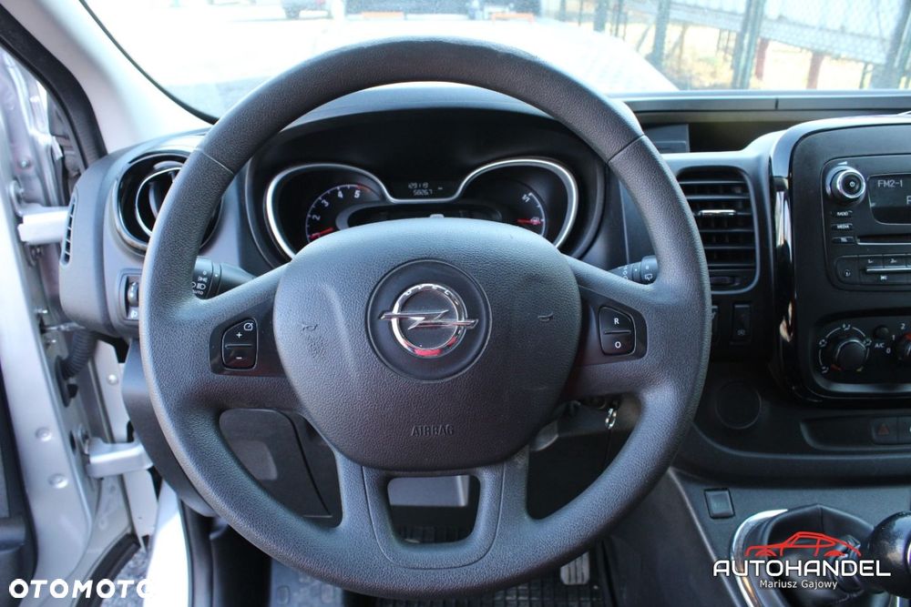 Opel Vivaro - 10