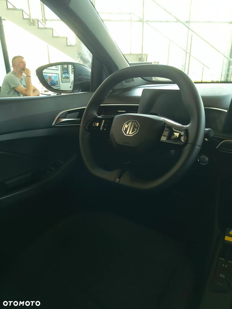 MG MG3 1.5 HEV+ Exclusive - 15