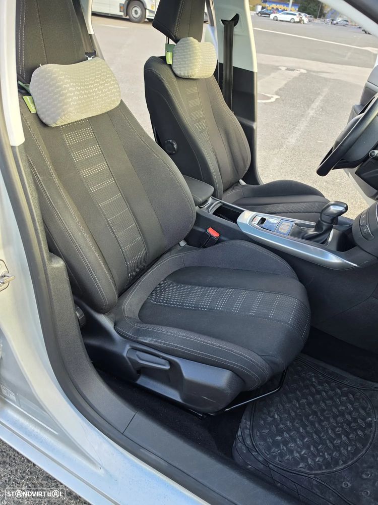 Peugeot 308 SW PureTech 130 EAT6 Stop & Start Allure - 12