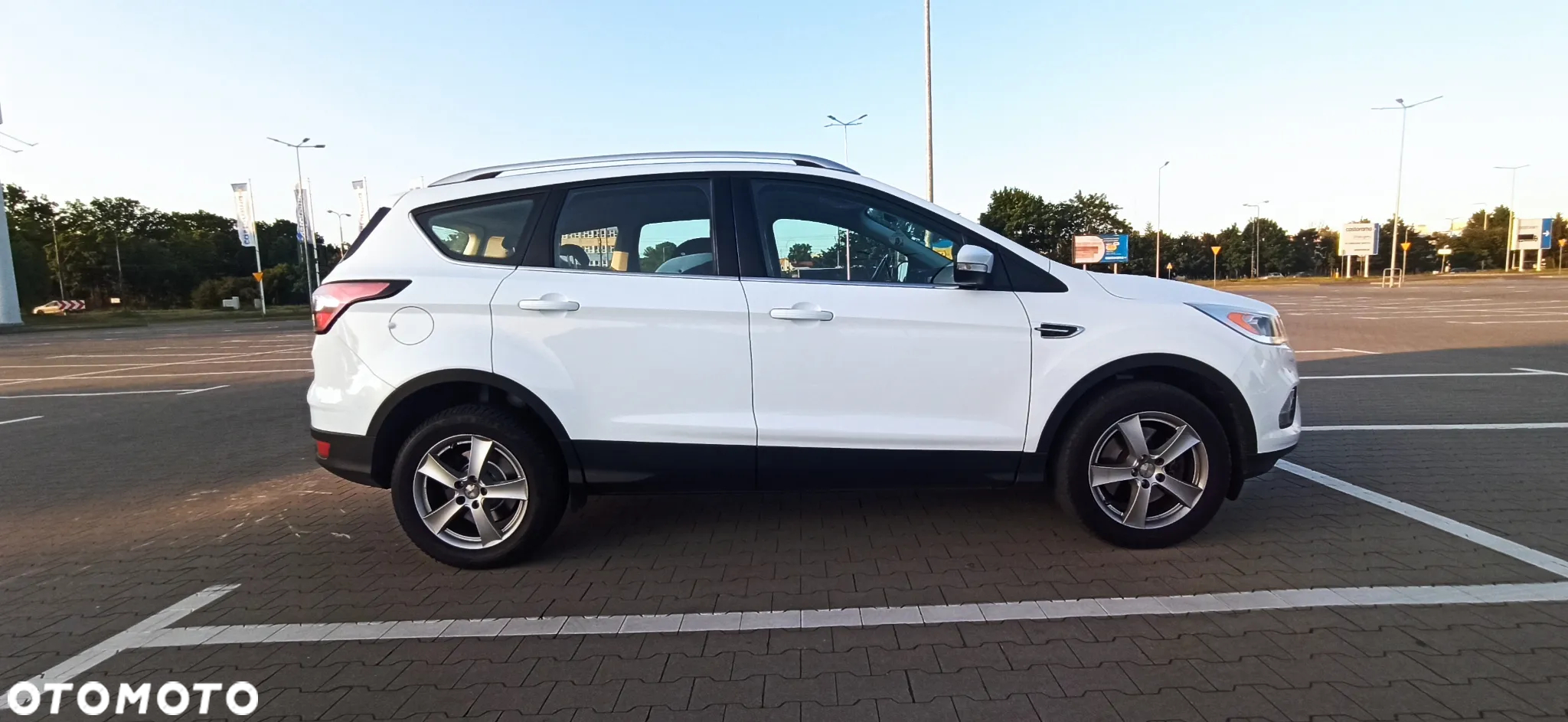 Ford Kuga 2.0 TDCi FWD Edition - 20