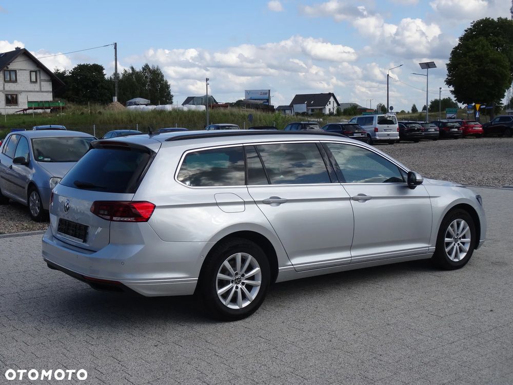 Volkswagen Passat 2.0 TDI SCR DSG Elegance - 11
