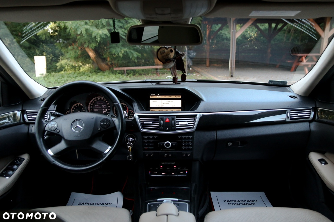 Mercedes-Benz Klasa E 350 T CDI DPF 4Matic BlueEFFICIENCY 7G-TRONIC Avantgarde - 18