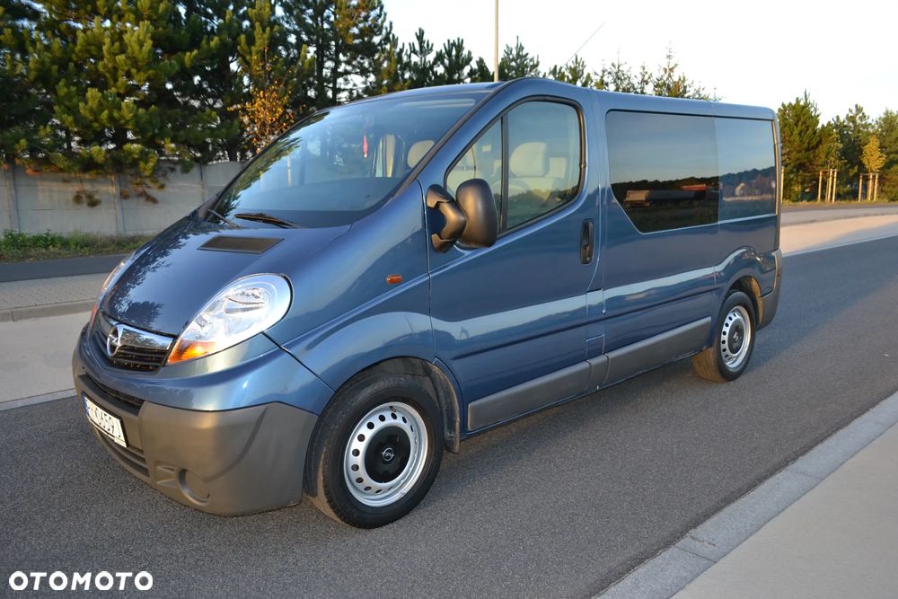 Opel Vivaro - 2