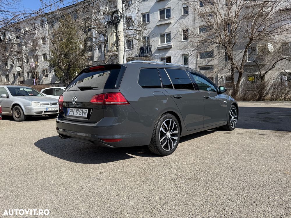 Volkswagen Golf - 4